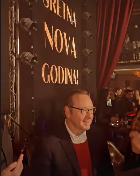 Kevin Spacey recitirao monolog u HNK, probao štrukle i nakon Zagreba 'skoknuo' do Plitvica