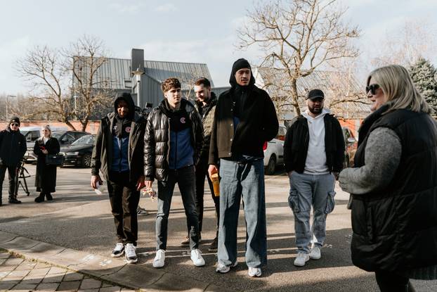 FOTO Igrači Cibone darovali su njuškice u Dumovcu i u vrijeme blagdana pokazali veliko srce