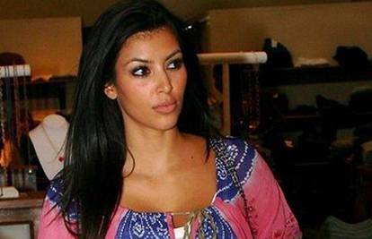 Kim Kardashian: Nemam implantante u stražnjici!