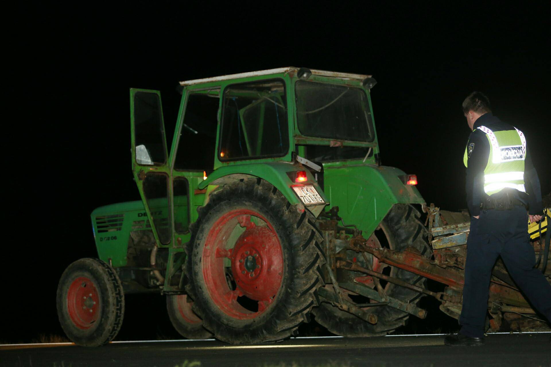 Sudar traktora i automobila kod Preloga: Cesta zatvorena