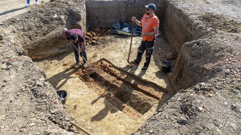 VIDEO Tajna stara 1700 godina: U Vinkovcima pronašli netaknuti rimski grob