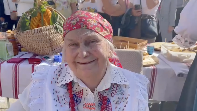 VIDEO Kruh bake Anastazije (90) jela su i dvojica papa: 'Navčila sam i svoju djecu kak se dela'