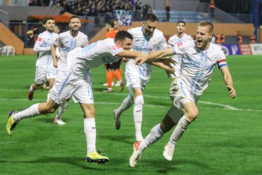 Rijeka prohujala Posavinom: Pala je šestica, Bušnji hat-trick!