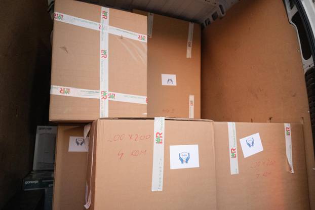 Zagreb: Krenula isporuka humanitarne pomoći stanovništvu BiH