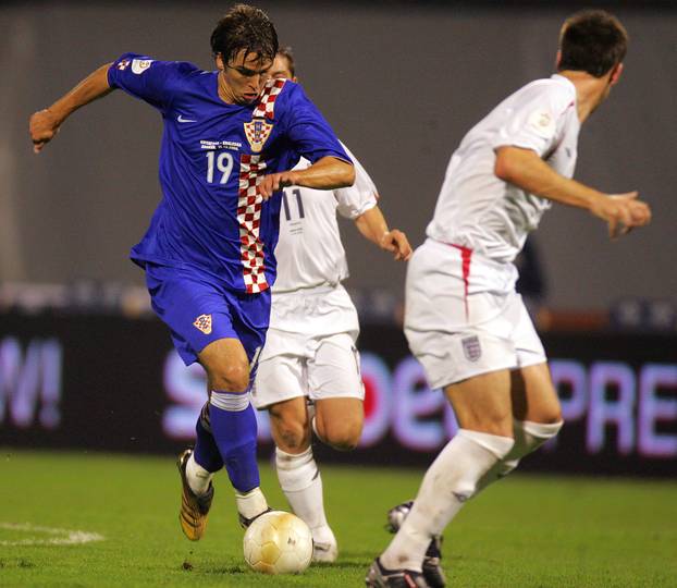 ARHIVA - 2006. Zagreb: Vatreni i "maksimirska krtica" srušili su Englesku 