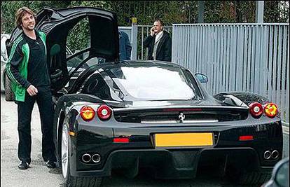 Jayu Kayu razbili Ferrari vrijedan 8 milijuna kuna 