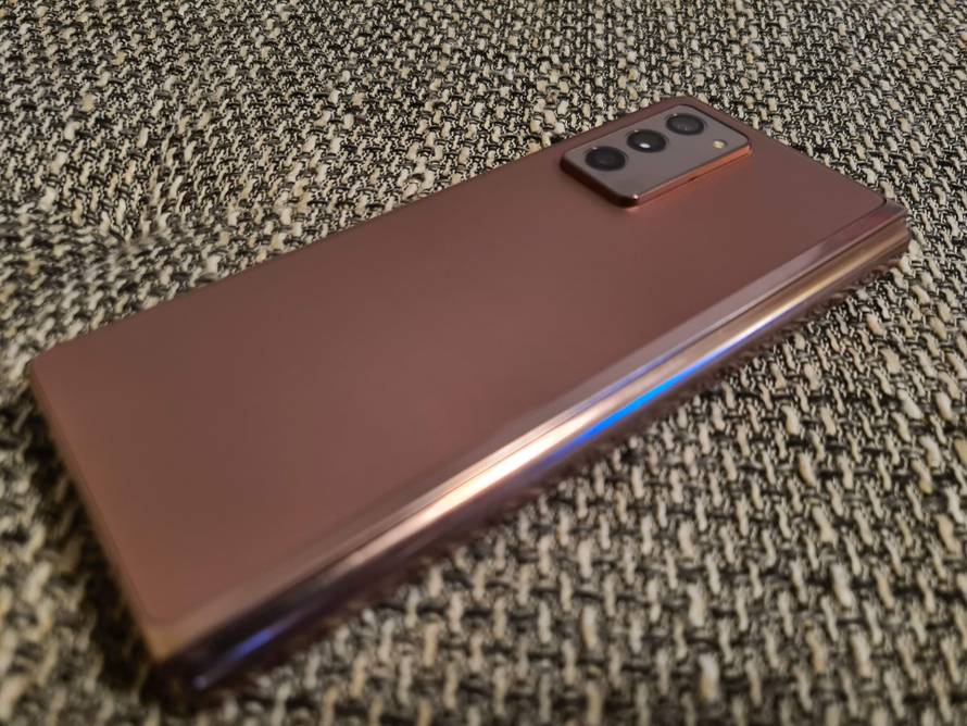 Isprobali smo Samsung Galaxy Z Fold 2: Preklopna uživancija