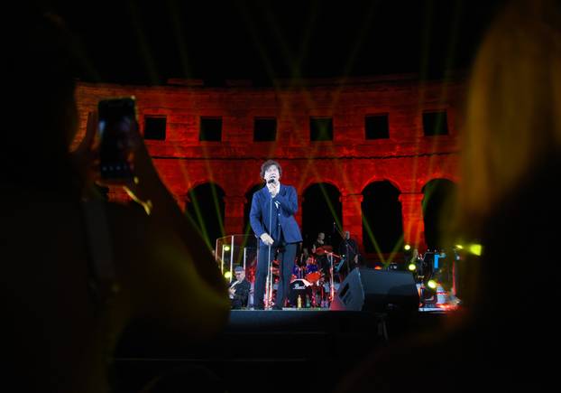 Koncert Zdravka Čolića u Areni u Puli