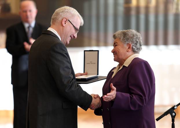 Zagreb: Predsjednik Josipovi? dodjelio odlikovanja zaslužnim gra?anima