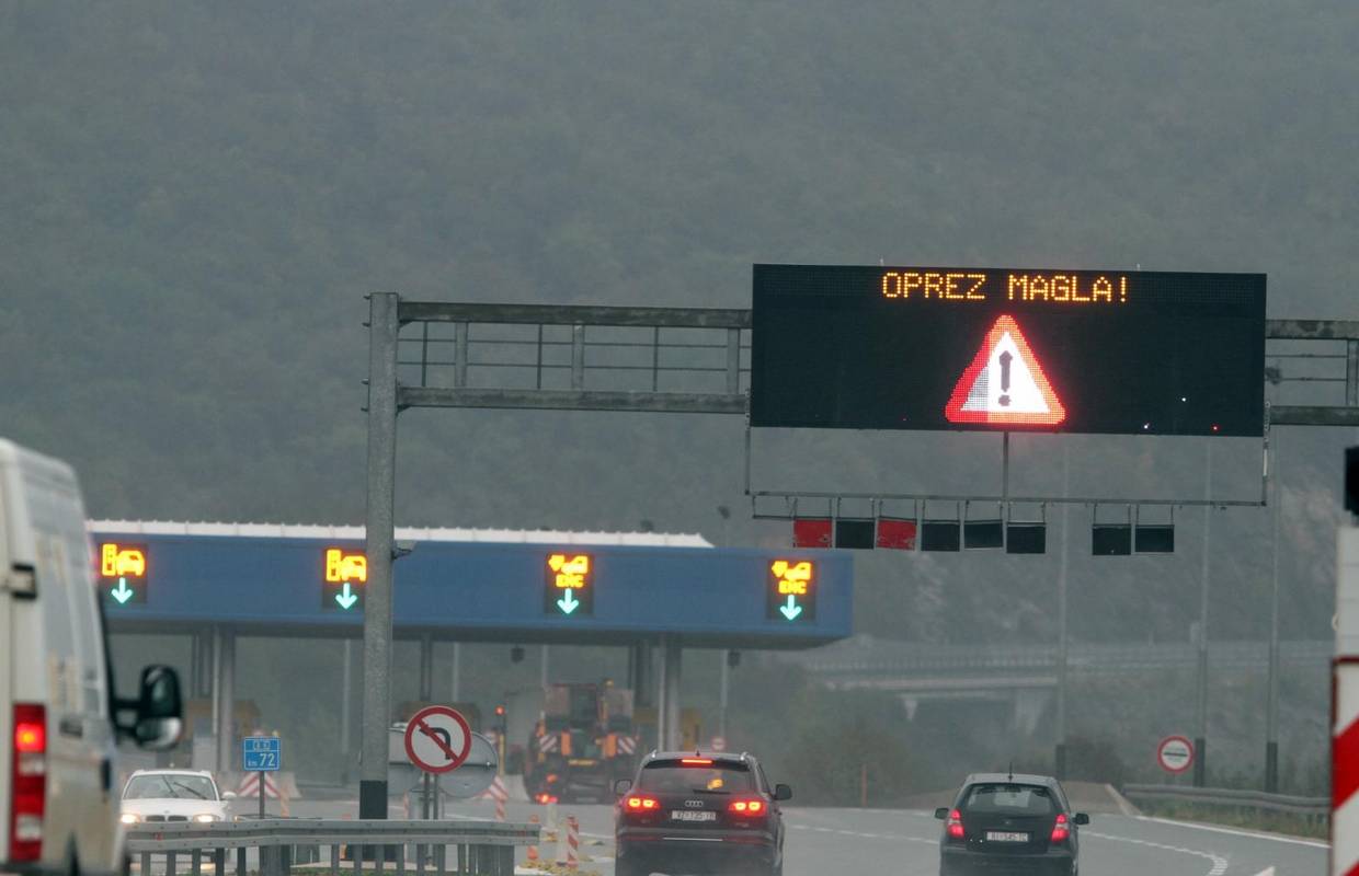 Kaos zbog magle: Na Bregani kolona, velike gužve i u gradu