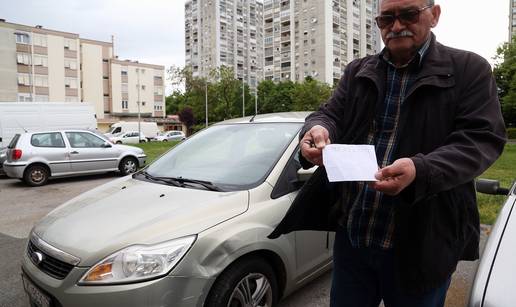 Bezobrazluk: O&scaron;tetio mu auto pa ostavio la&zcaron;ni broj mobitela