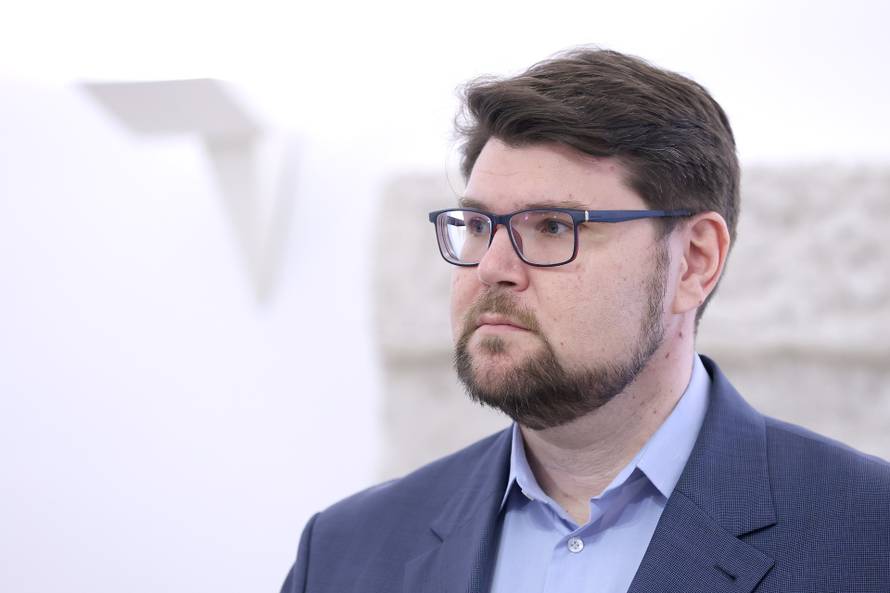 Zagreb: Peđa Grbin o aktualnim temama