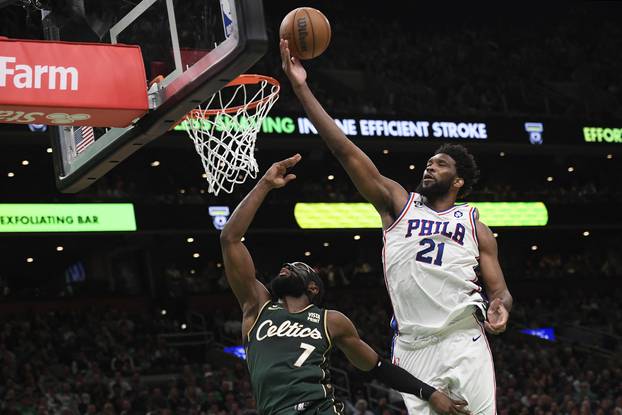 NBA: Playoffs-Philadelphia 76ers at Boston Celtics