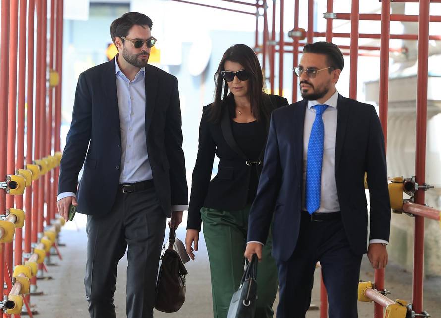 Zagreb: Nasmijana Josipa Čulina (Rimac) dolazi na Županijski sud