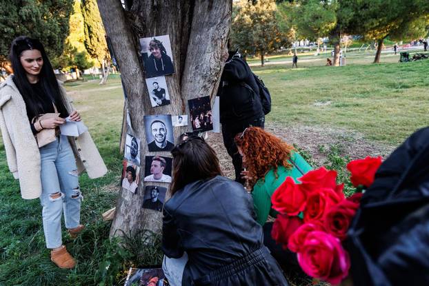 Split: Fanovi One Directiona održali memorijal u spomen na preminulog glazbenika Liama Paynea