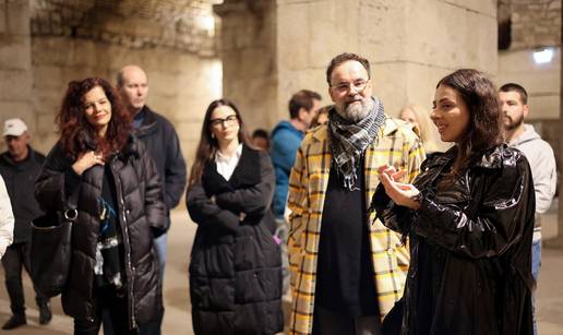 U Dioklecijanovim podrumima otvorena je izlo&zcaron;ba 'Dream Waves: Undercurrent Noise'