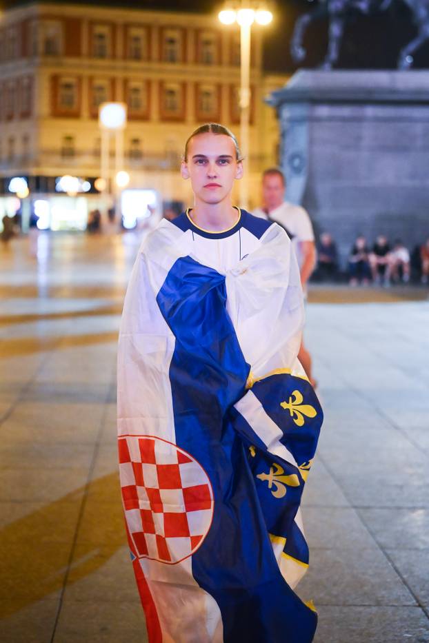 Kandidatkinja za Miss fotogeničnosti BiH pratila je utakmicu svoje reprezentacije u Zagrebu