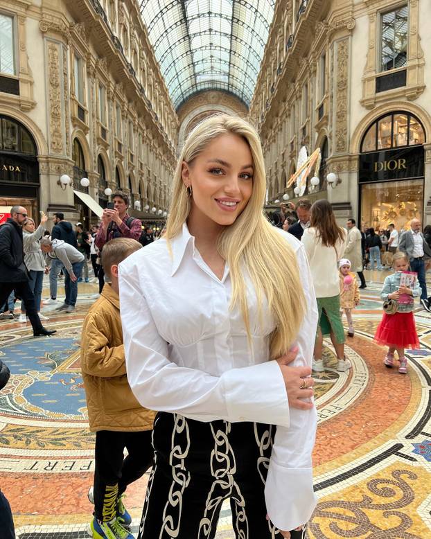 FOTO Najljepša nogometašica svijeta plakala je zbog momka. Sad ga ponovno mora napustiti