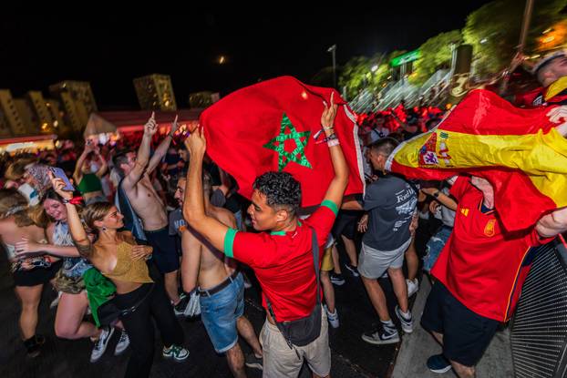 Split: Druga večer Ultra Europe Festivala, slavlje Spanjolskih navijaca nakon pobjede na Euru.