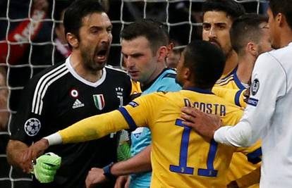 Buffon: Samo bi životinja za ovo sudila penal u 93. minuti