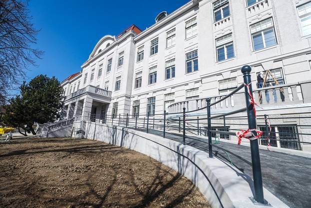 Zagreb: Klinika za ženske bolesti i porode u Petrovoj ulici