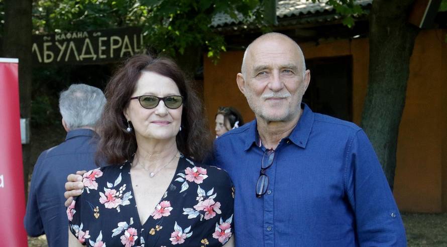 Razvodi se srpski glumački par: 'Potrošili smo svu energiju koja nas je 42 godine držala skupa'