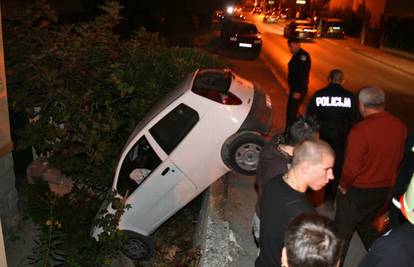 Nakon slijetanja u jarak otvorio mu se zračni jastuk