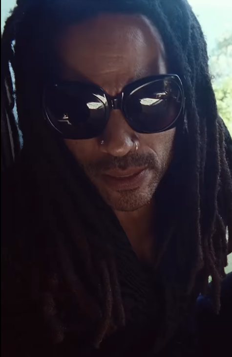 Lenny Kravitz (60) je pokazao isklesano tijelo u spotu: 'I kako da ja sad gledam svog muža?'