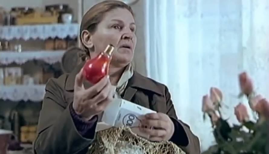 Srpskoj glumici pozlilo dok je čekala let: 'Ženi od 92 godine nitko nije htio dati da sjedne'