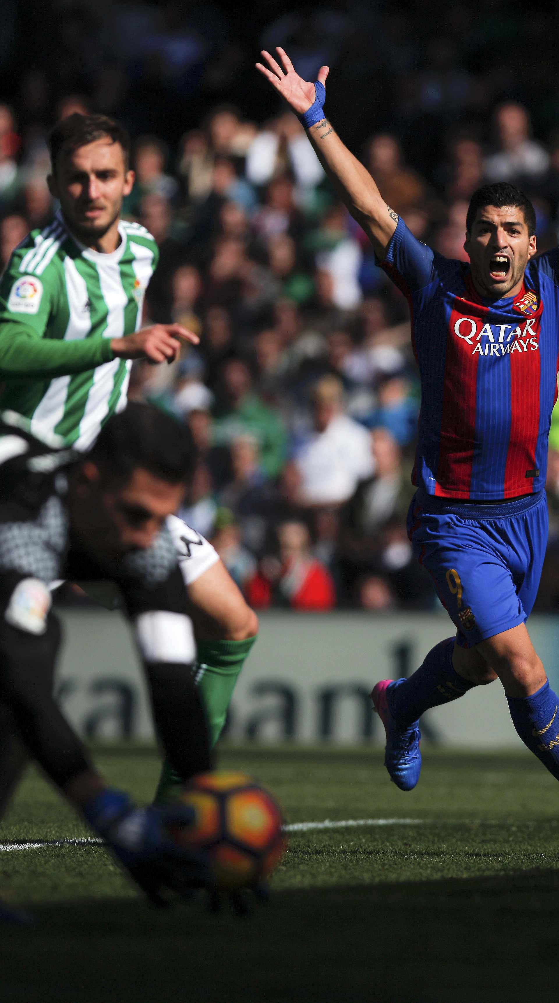 Football Soccer - Betis v Barcelona - Spanish Liga Santander