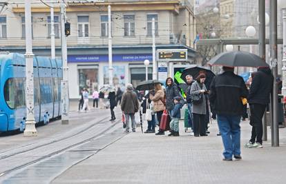 Građani su kvalitetu života u Hrvatskoj ocijenili trojkom, a najviše ih muče visoke cijene