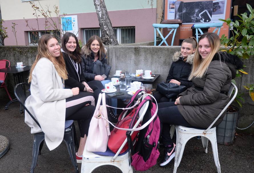 Žive uz korona virus: 'Pa svake godine svijet 'umire' od nečeg'