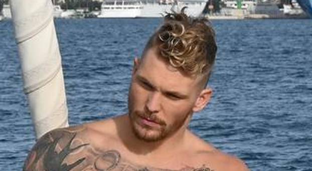 FOTO Vrući kalendar hrvatskih vaterpolista: Kad prvaci svijeta izađu iz bazena i poziraju...