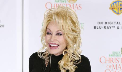 Dolly Parton nema vremena za nove tehnologije: 'Pa neću po mobitelu tipkati cijeli dan!'