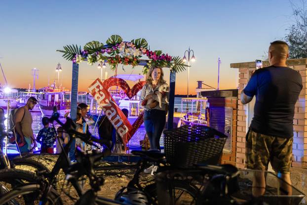 Fažana: Održana manifestacija "Rapsodija u plavom"