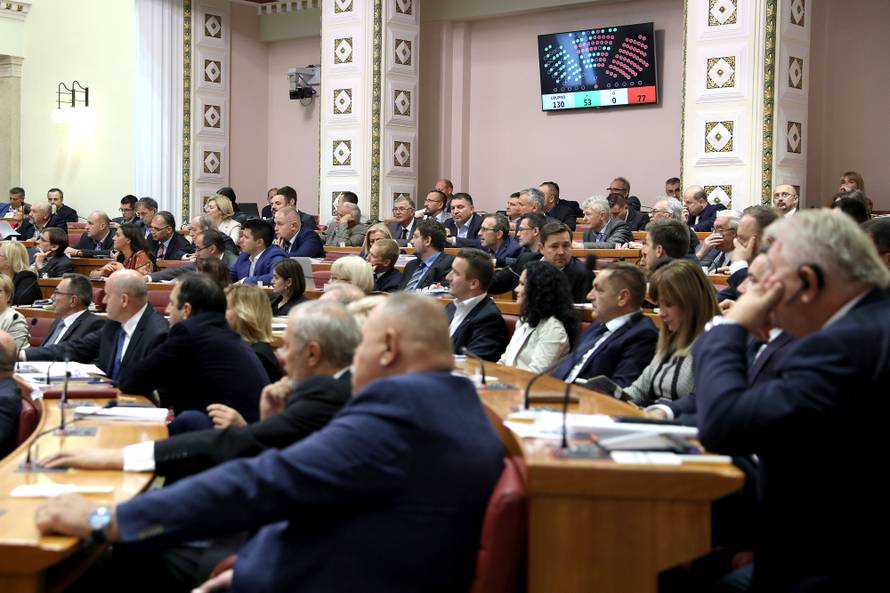 Zagreb: Sabor odbacio prijedlog oporbe za opoziv ministra KujundÅ¾iÄa