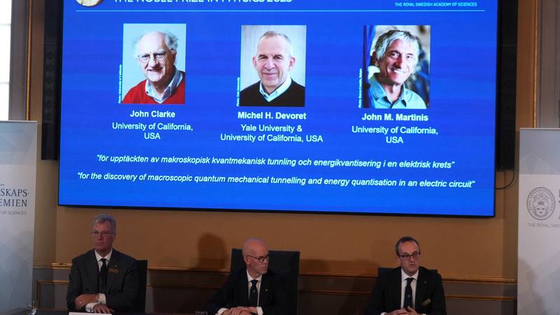 Nobelovo nagrado za fiziko prejeli Clarke, Devoret in Martinis