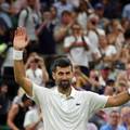 &Dstrok;okovi&cacute; dominantno ispratio Tsitsipasa s Wimbledona