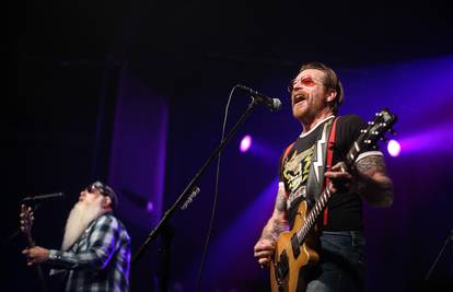 Eagles of Death Metal nastupili u prepunoj Tvornici Kulture