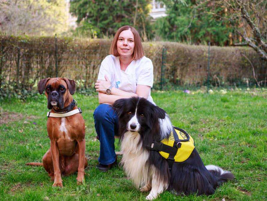 'Mi smo terapijski psi Freya i Jupi. Djeca uz nas brže ozdrave'