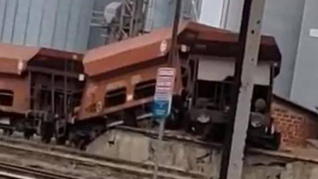 VIDEO Nesreća u Čakovcu: Dva vagona iskočila su iz pruge