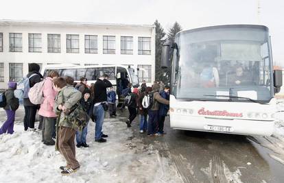 Školski bus strave: Otkrili kvar kočnica nakon sudara