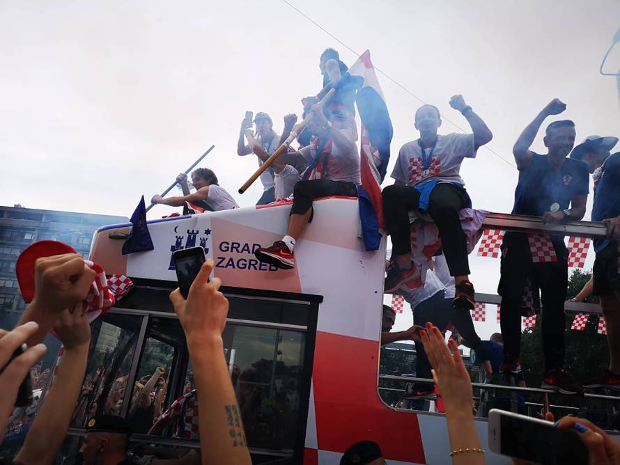 Za povijest! Vatrene u Zagrebu dočekalo čak pola milijuna ljudi