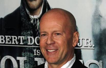 Bruce Willis: Zbog pijeska u gaćama budem neugodan