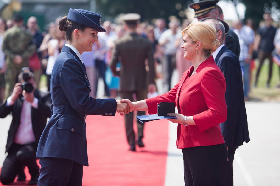 Vukovar: SveÄana promocija polaznika vojnih Å¡kola Hrvatskog vojnog uÄiliÅ¡ta Dr. Franjo TuÄman