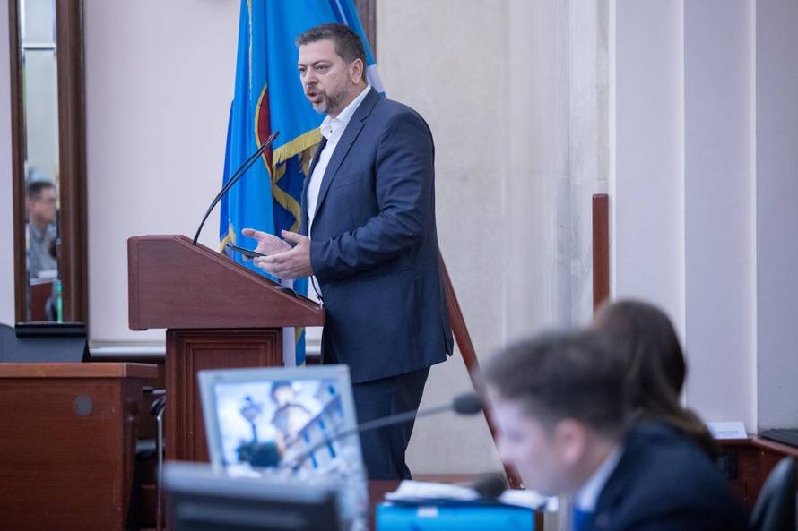 Vlasnik bara 'Three Monkeys' u Rijeci poručio HDZ-ovcima da ubuduće zaobilaze njegov kafić