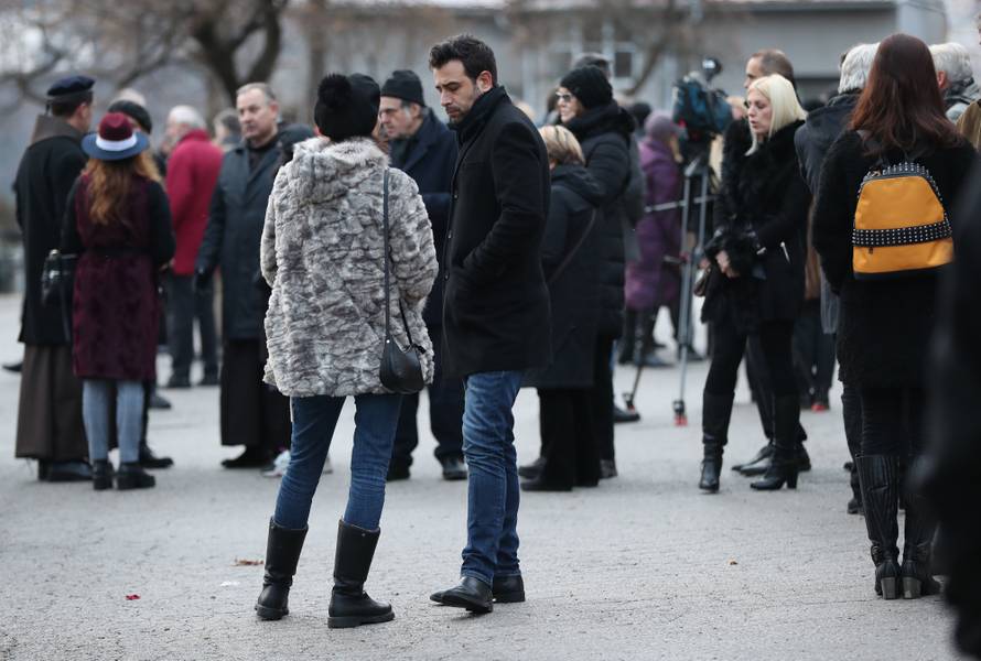 Oproštaj od oca uz tamburaše: Marko je jedva susprezao suze