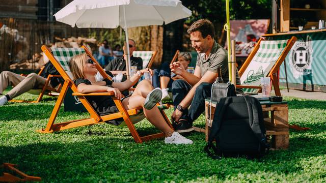 U ponedjeljak na Strossmayerov trg stiže pravi ljetni festival: Uživajte u atmosferi kao s plaže