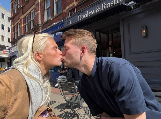 FOTO Slavni nogometaš ostavio suprugu zbog čudnih sklonosti