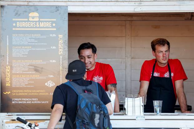 Zadar: Započelo je deveto izdanje Zadar Street Food Festivala